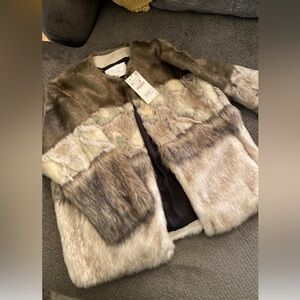 CONTRASTING FAUX FUR JACKET
